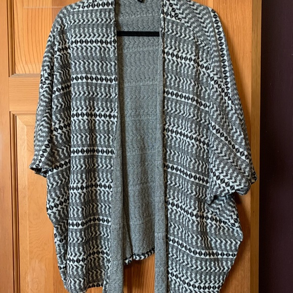 Patterned cardigan - Picture 2 of 2